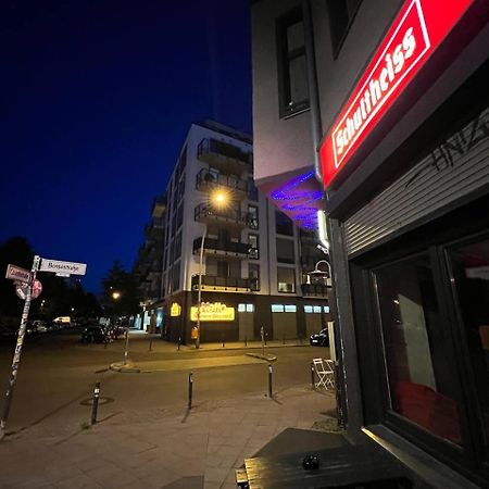 Stylish 2-Room Apartment With Balcony Next To East Side Gallery Берлин Экстерьер фото