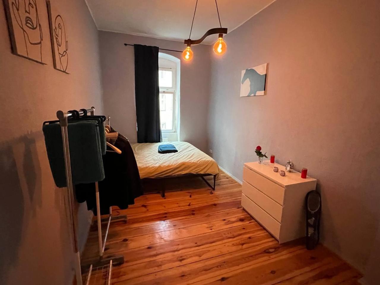 Stylish 2-Room Apartment With Balcony Next To East Side Gallery Берлин Экстерьер фото