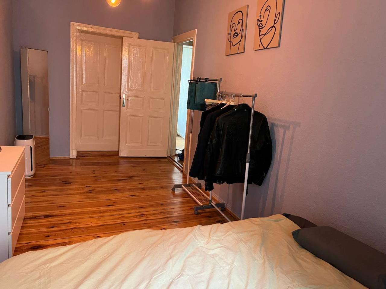 Stylish 2-Room Apartment With Balcony Next To East Side Gallery Берлин Экстерьер фото