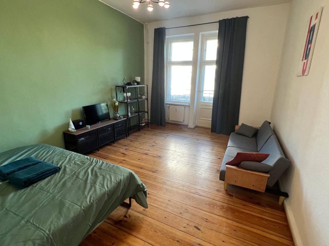 Stylish 2-Room Apartment With Balcony Next To East Side Gallery Берлин Экстерьер фото