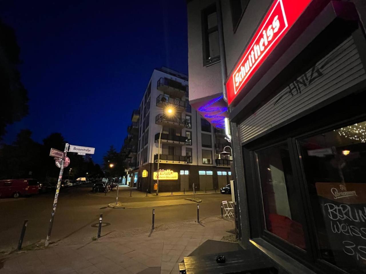Stylish 2-Room Apartment With Balcony Next To East Side Gallery Берлин Экстерьер фото