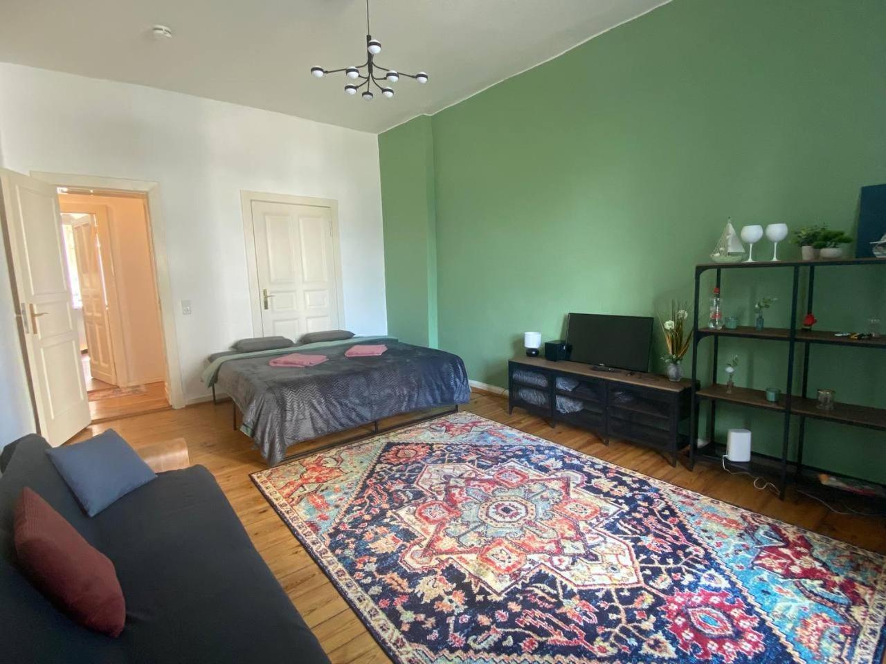 Stylish 2-Room Apartment With Balcony Next To East Side Gallery Берлин Экстерьер фото