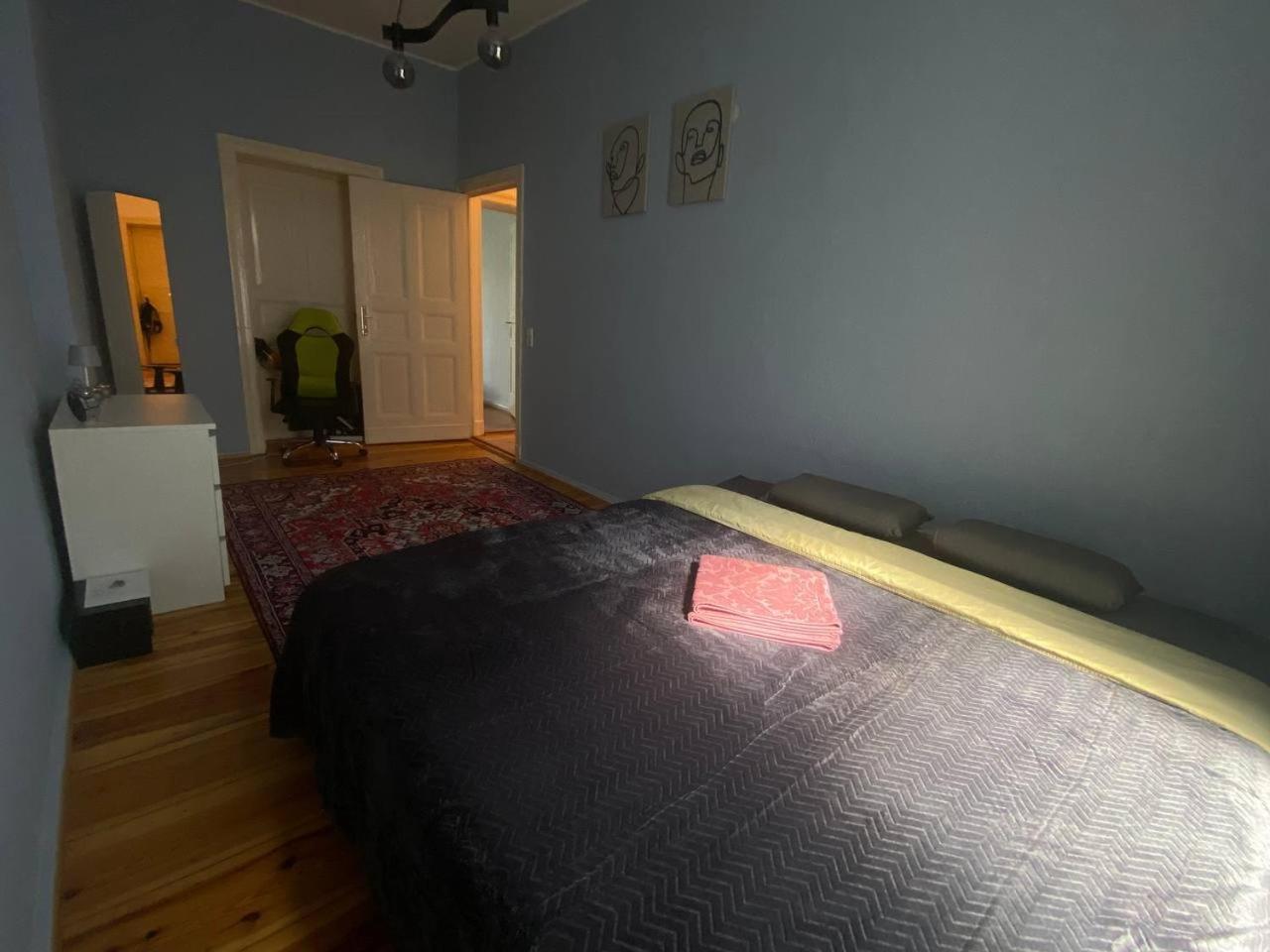 Stylish 2-Room Apartment With Balcony Next To East Side Gallery Берлин Экстерьер фото