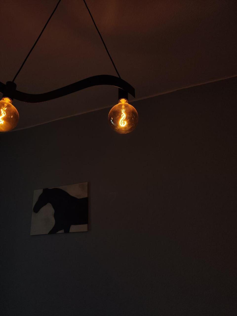 Stylish 2-Room Apartment With Balcony Next To East Side Gallery Берлин Экстерьер фото